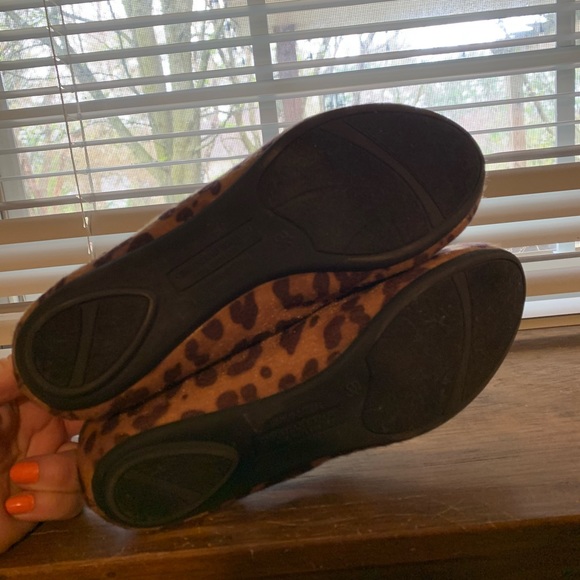 Animal Print flats - Picture 4 of 5